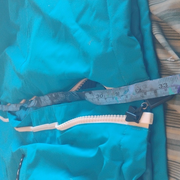 Burton Vibrant Blue Men's Ski Jacket - Picture 15 of 16